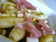 Pasta fredda al pesto di Pistacchio e speck